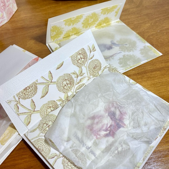 NWT C. R. Gibson Stationary Set: 20 Assorted Greeting Cards w/ Envelopes + Extra - Picture 11 of 16